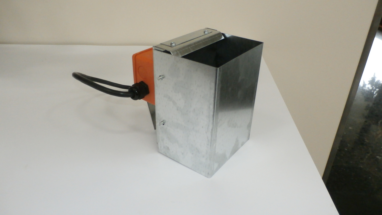 SWITCH,HOPPER V20,MECH,230V,W/86003893 PADDLE & 86003891 SWI